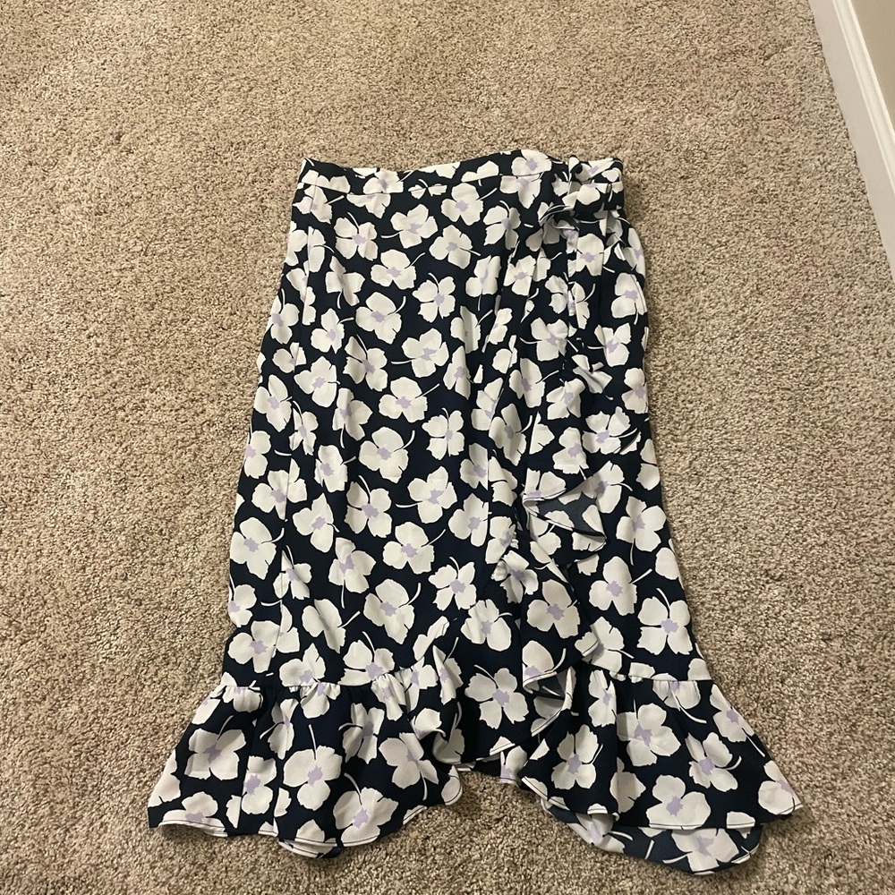 LOFT Floral Pattern Skirt, Size 4